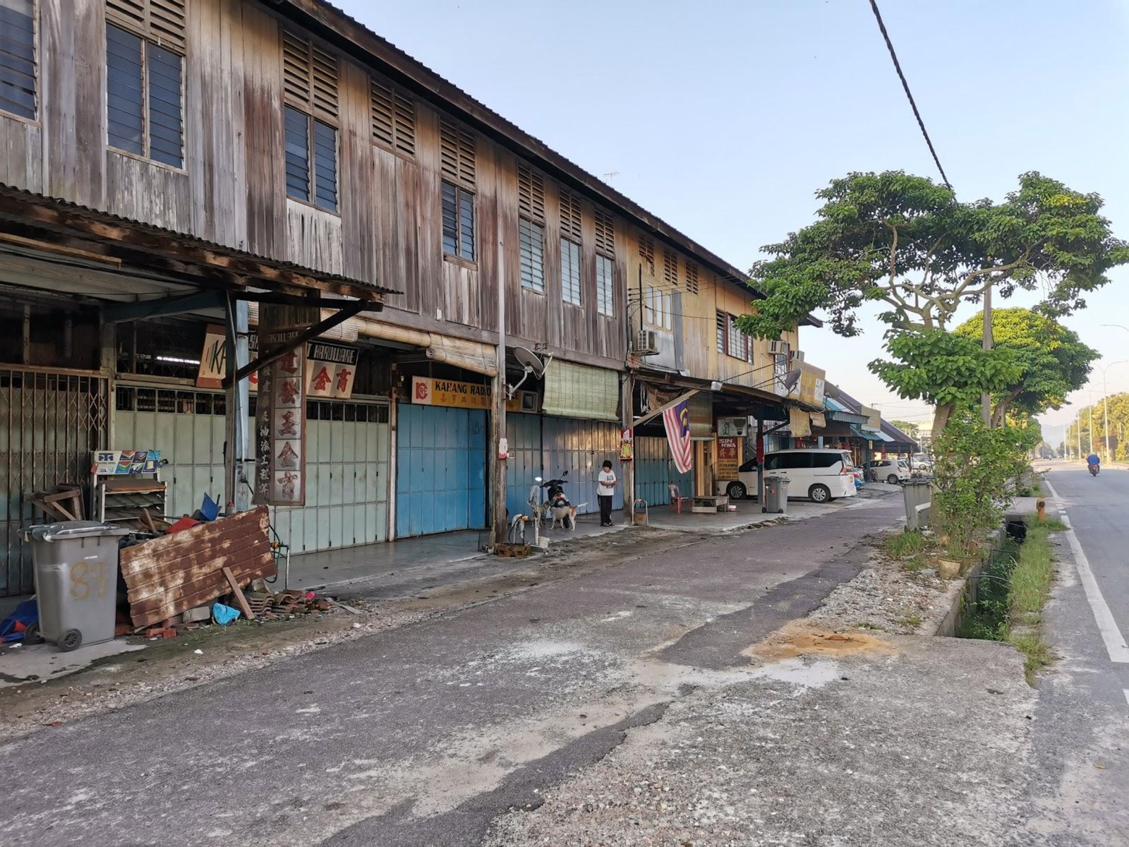 Lebih 90 Tahun Berdiri, Kedai Kayu Di Dungun Masih Jadi Tempat Orang Berniaga